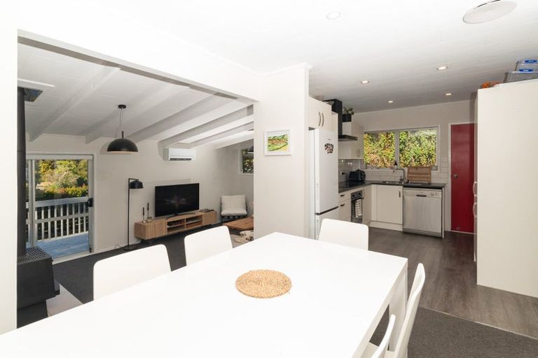 Photo of property in 5 Beeche Place, Birkdale, Auckland, 0626