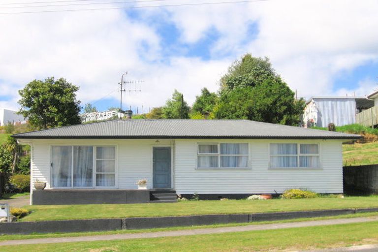 Photo of property in 98 Elizabeth Street, Tauhara, Taupo, 3330