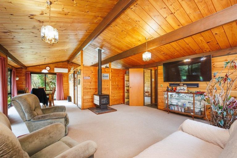 Photo of property in 8a Humphrey Street, Marton, 4710