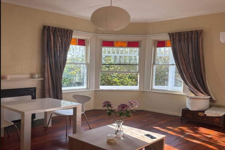 Photo of property in 31 Charlotte Avenue, Brooklyn, Wellington, 6021