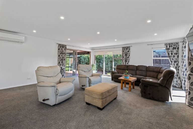 Photo of property in 21 Bronco Drive, Aidanfield, Christchurch, 8025