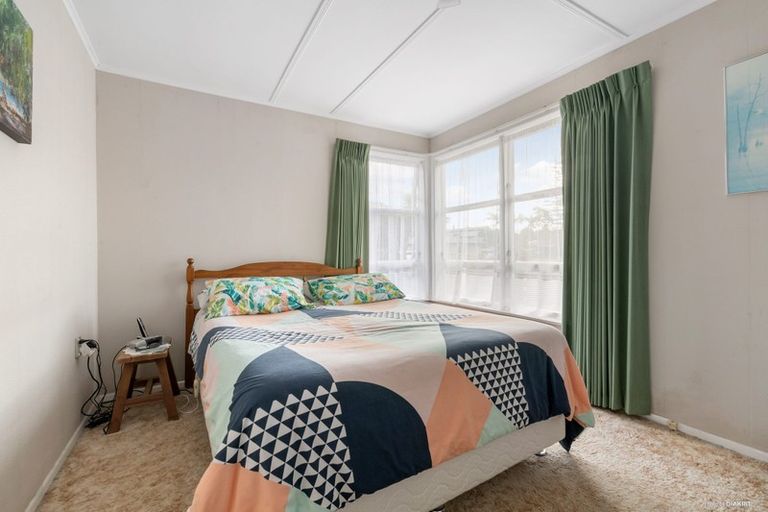 Photo of property in 11 Elizabeth Street, Orewa, 0931