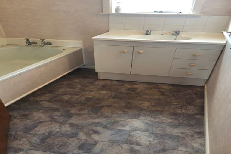 Photo of property in 31 Sheridan Street, Silverdale, Hamilton, 3216