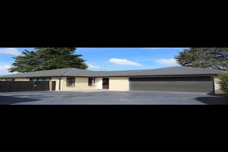 Photo of property in 190 Racecourse Road, Sockburn, Christchurch, 8042