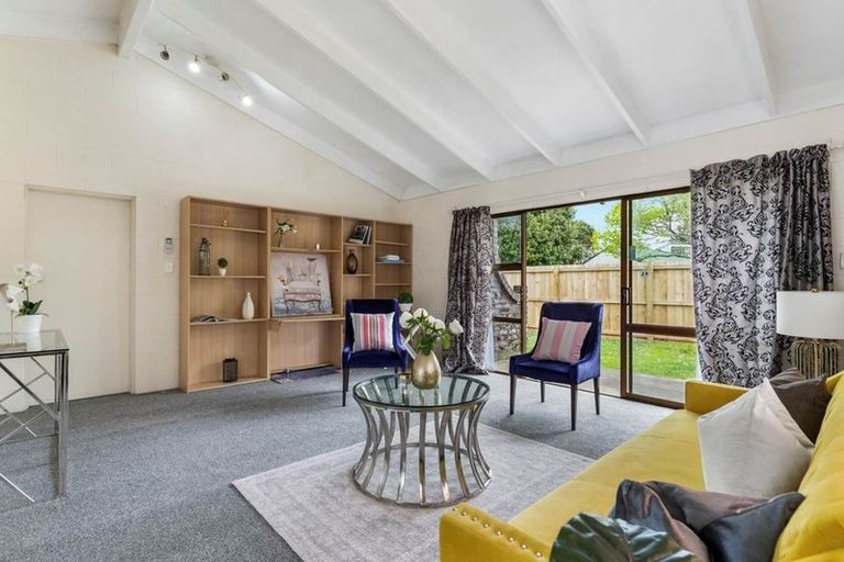 Photo of property in 20a Kindergarten Drive, Conifer Grove, Takanini, 2112