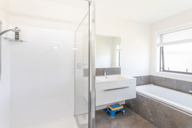 Photo of property in 4 Robert Duncan Road, Belfast, Christchurch, 8051