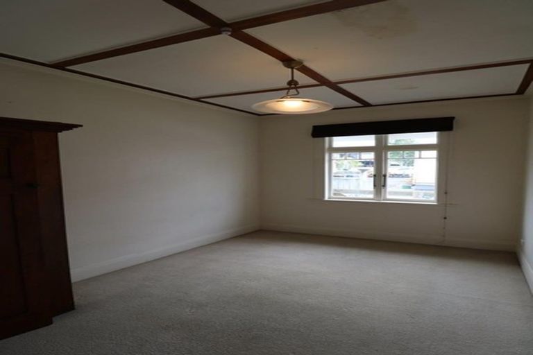 Photo of property in 10 Grey Street, Regent, Whangarei, 0112