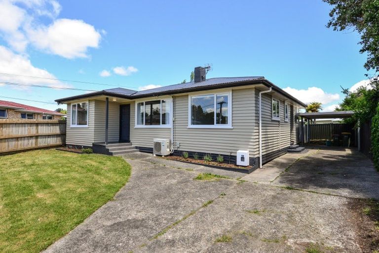 Photo of property in 8 Mabian Crescent, Deanwell, Hamilton, 3206
