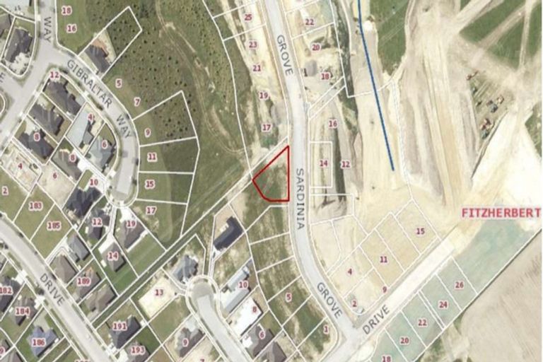 Photo of property in 15 Sardinia Grove, Fitzherbert, Palmerston North, 4410