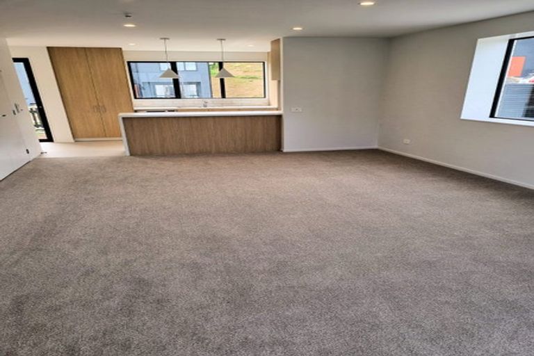Photo of property in 17 Bee Lane, Whitby, Porirua, 5024