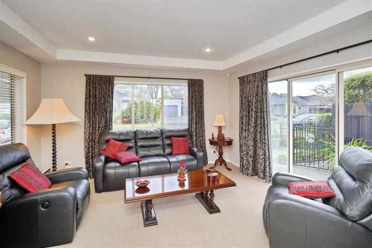 Photo of property in 9 John Campbell Crescent, Hillmorton, Christchurch, 8024