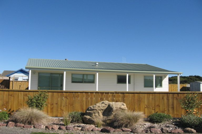 Photo of property in 14 Mahuri Street, Himatangi Beach, Foxton, 4891