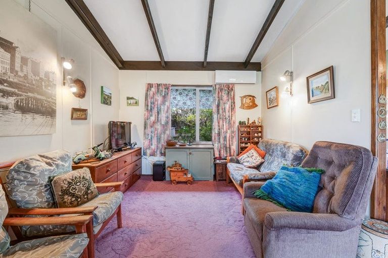 Photo of property in 4 Miro Street, Helensville, 0800