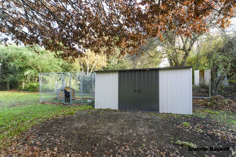 Photo of property in 110 Hastings Street, Halcombe, Feilding, 4779