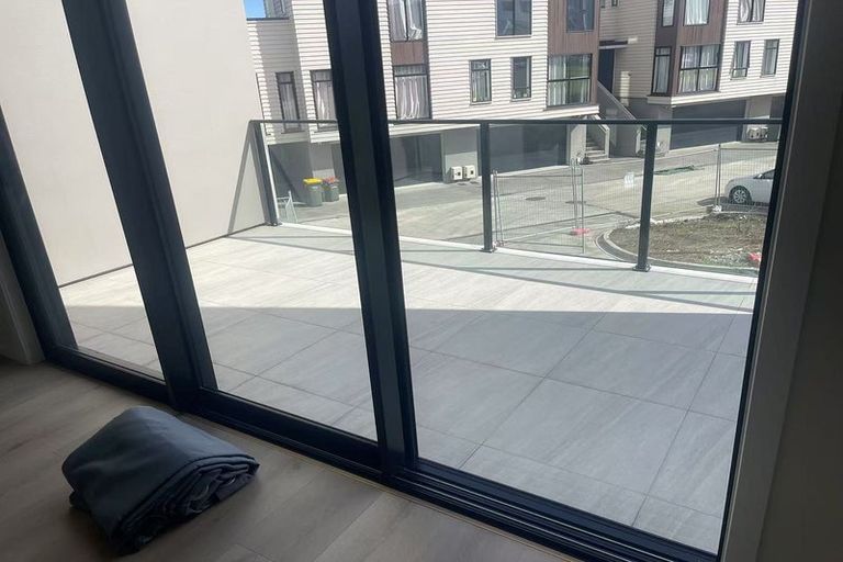 Photo of property in 1 Lemon Tree Lane, Flat Bush, 2019