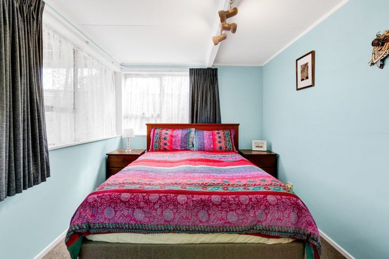 Photo of property in 13f York Crescent, Westown, New Plymouth, 4310