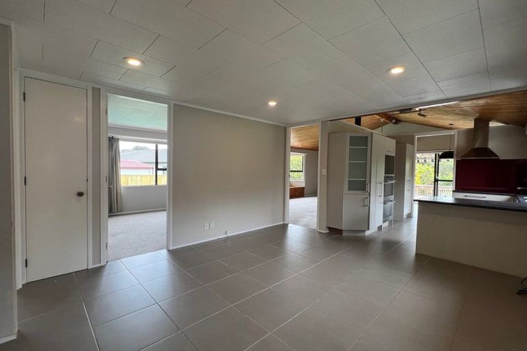 Photo of property in 3 Bluewater Place, Wattle Downs, Auckland, 2103