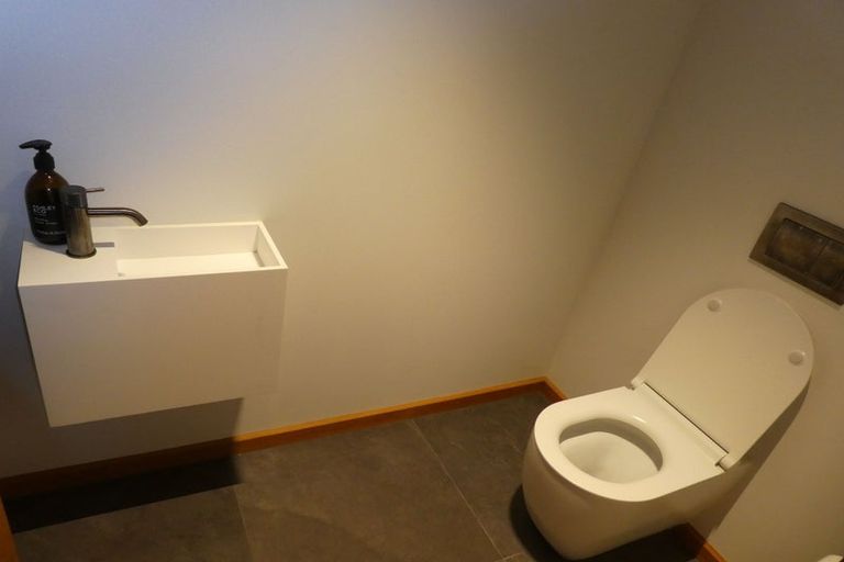 Photo of property in 61 Karepa Street, Brooklyn, Wellington, 6021