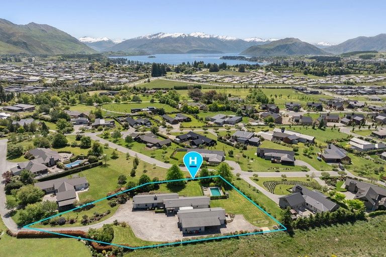 Photo of property in 5 Ironview Lane, Wanaka, 9382