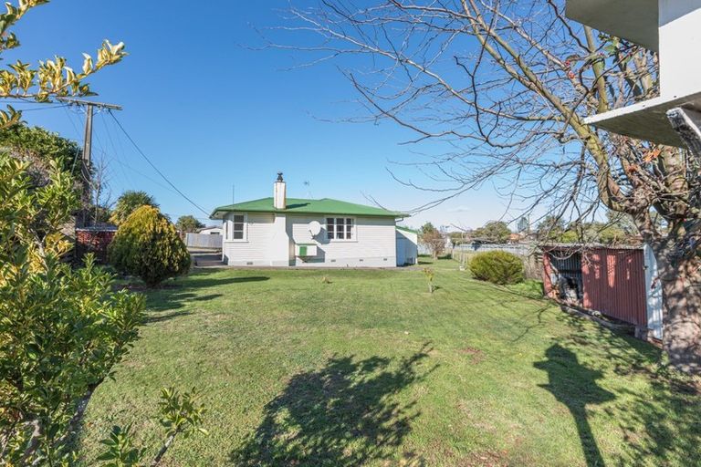 Photo of property in 5 Mcgreevy Street, Waipawa, 4210