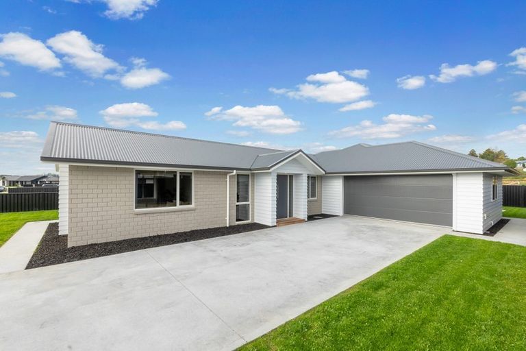 Photo of property in 52 Oak Ridge Drive, Te Awamutu, 3800