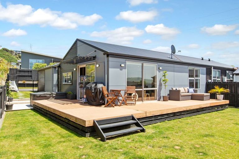 Photo of property in 145 Navigation Drive, Whitby, Porirua, 5024