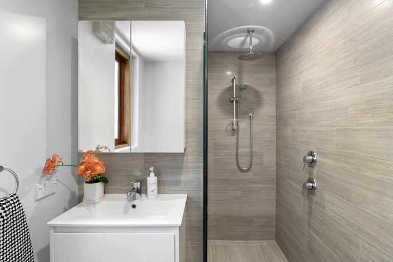 Photo of property in 25 Ilam Road, Upper Riccarton, Christchurch, 8041