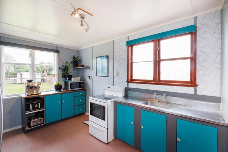 Photo of property in 6 Johnson Street, Bulls, 4818