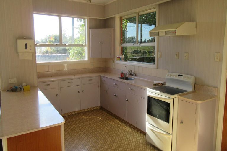 Photo of property in 2 Victoria Street, Waimate, 7924