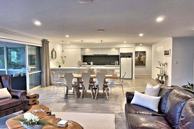 Photo of property in 21 Amsharlo Drive, Kerikeri, 0230