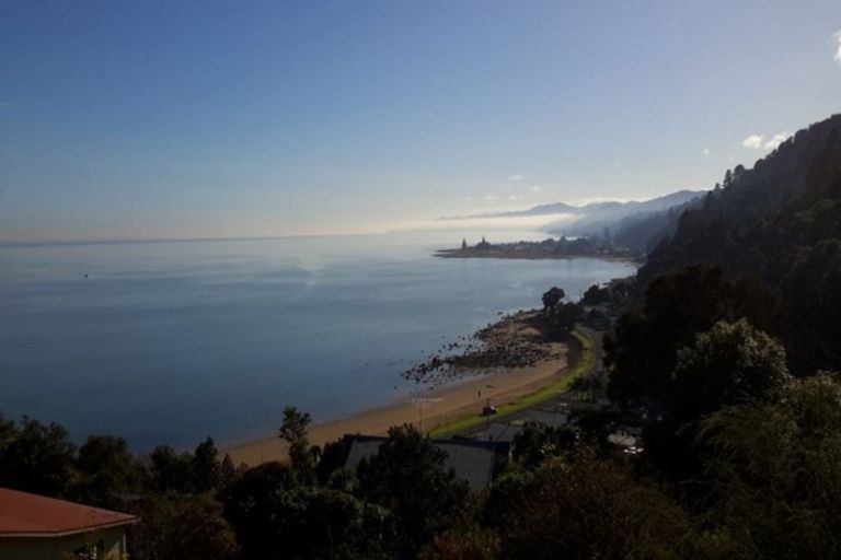 Photo of property in 19 Adams Road, Thornton Bay, Thames, 3575