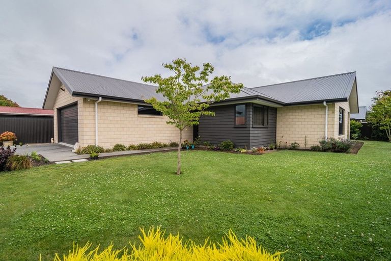 Photo of property in 25 Studholme Street, Temuka, 7920