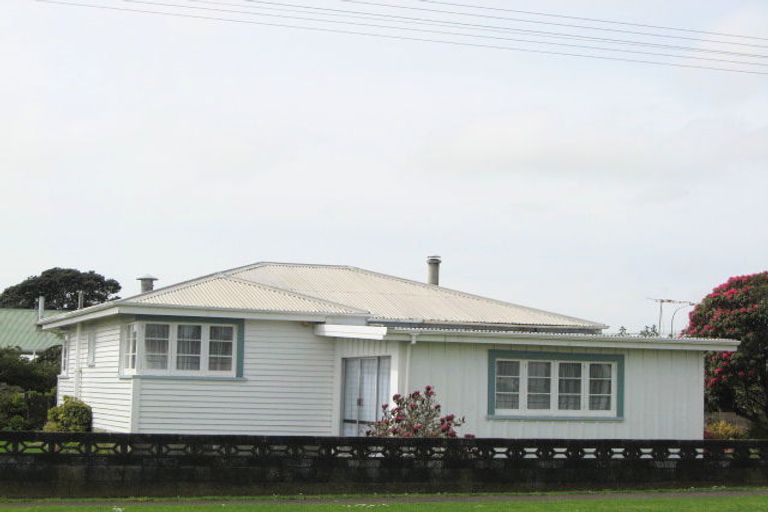 Photo of property in 78 Blake Street, Waitara, 4320