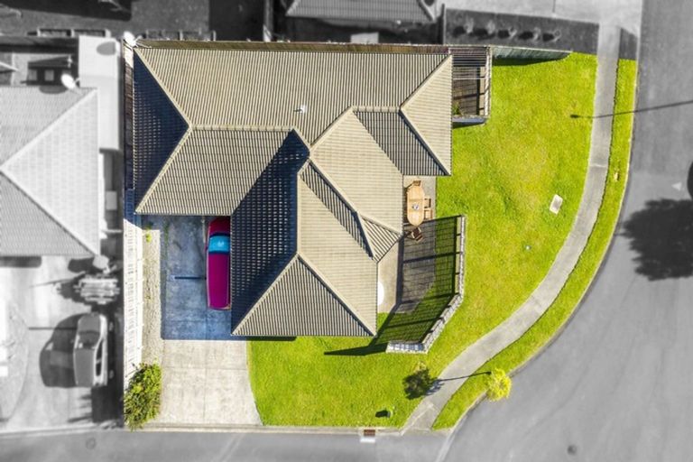 Photo of property in 4 Beaufort Close, Kingsley Heights, Upper Hutt, 5018