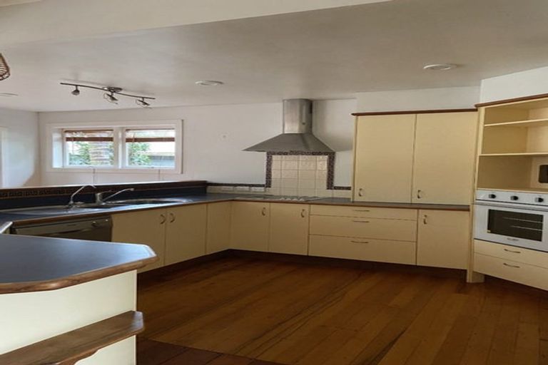 Photo of property in 3 Douglas Street, Okitu, Gisborne, 4010