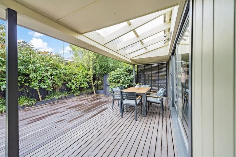 Photo of property in 17 Braithwaite Street, Ilam, Christchurch, 8041