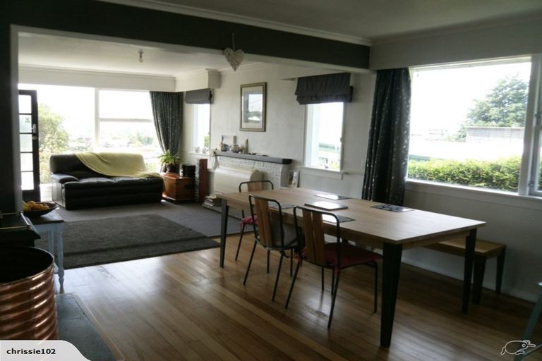 Photo of property in 72 Wilson Road, Balclutha, 9230