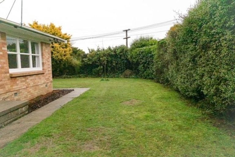 Photo of property in 28 Nevada Road, Silverdale, Hamilton, 3216