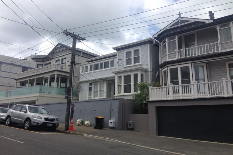 Photo of property in 1/27 Brougham Street, Mount Victoria, Wellington, 6011