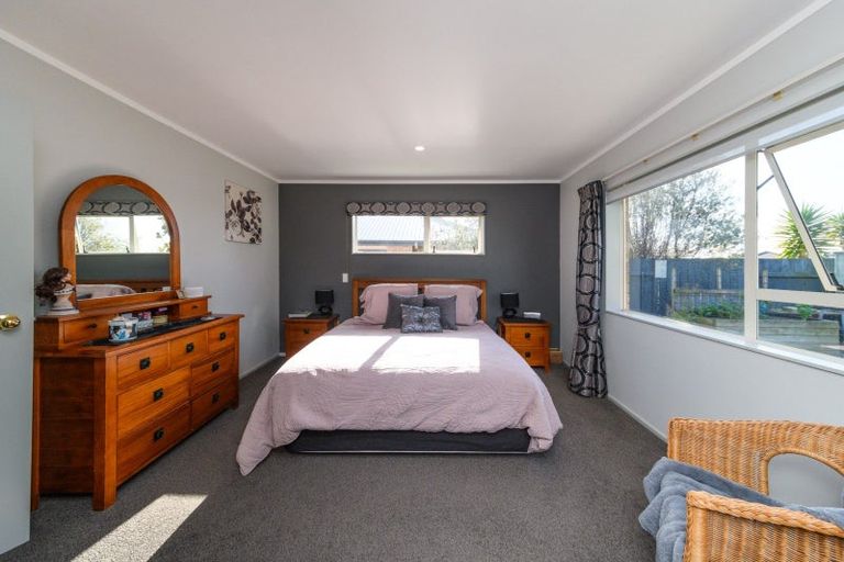 Photo of property in 101 Peter Hall Drive, Kelvin Grove, Palmerston North, 4414