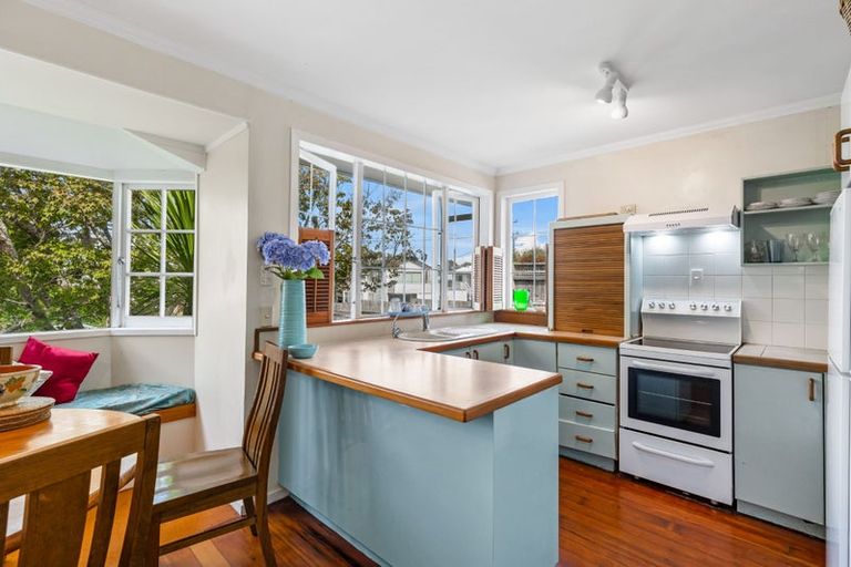 Photo of property in 1/45 Wolsley Avenue, Milford, Auckland, 0620