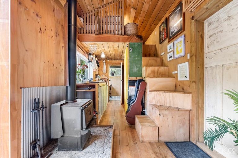 Photo of property in 159 Pinehaven Road, Pinehaven, Upper Hutt, 5019