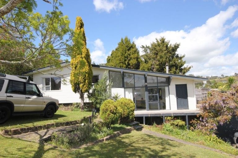 Photo of property in 2a Hammond Avenue, Hatfields Beach, Orewa, 0931
