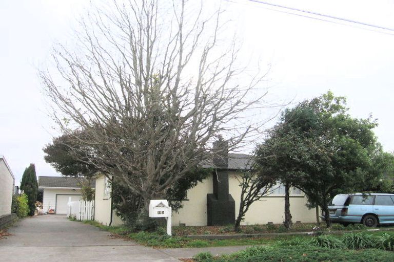 Photo of property in 22 Howard Road, Taradale, Napier, 4112