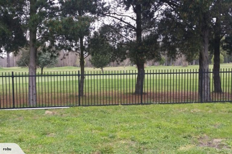 Photo of property in 33 Kohunga Crescent, Bottle Lake, Christchurch, 8083