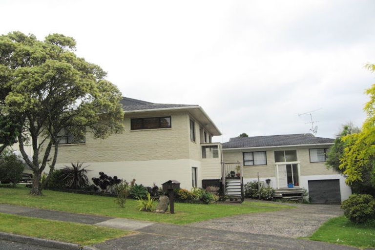 Photo of property in 1/8 Polkinghorne Drive, Manly, Whangaparaoa, 0930