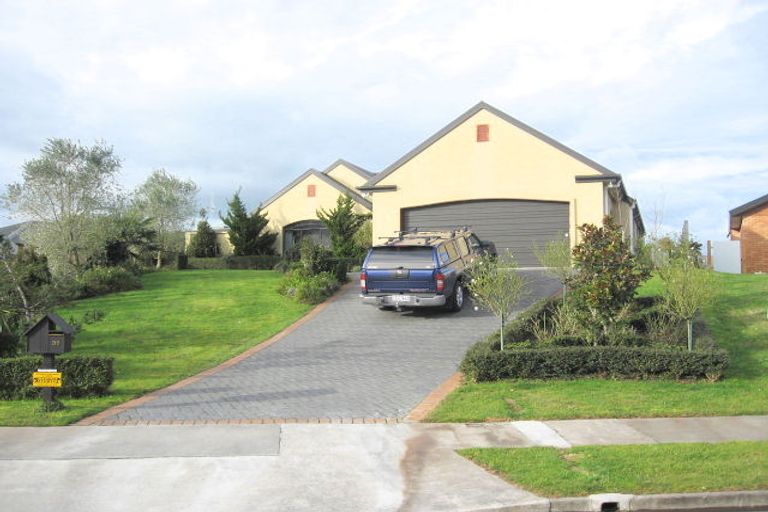 Photo of property in 30 Cranbrook Place, Rototuna North, Hamilton, 3210