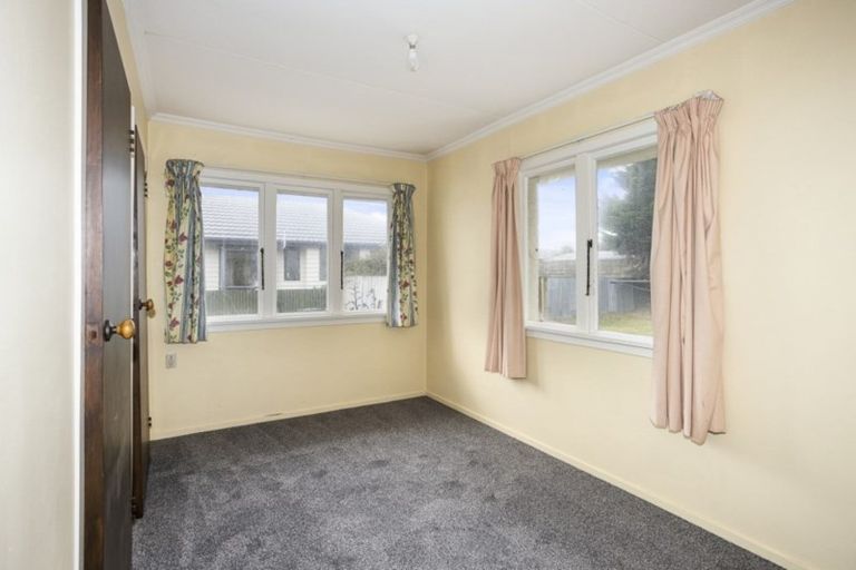 Photo of property in 37 Harvey Street, Grasmere, Invercargill, 9810