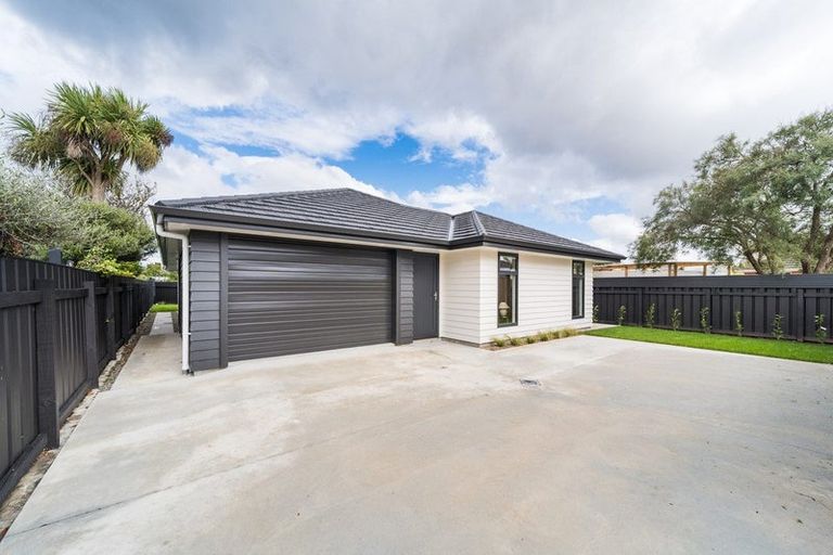 Photo of property in 4b Ayr Place, Hokowhitu, Palmerston North, 4410
