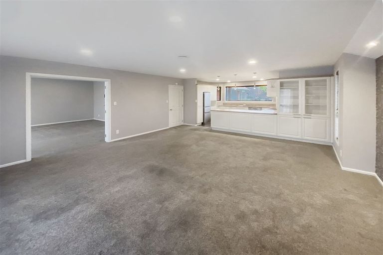 Photo of property in 7 Dunmurry Place, Casebrook, Christchurch, 8051